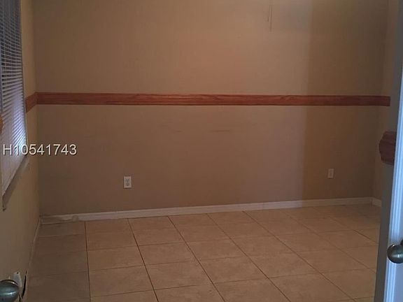 9D83D0D1-63F5-4067-945D-C6F3269CDBD2