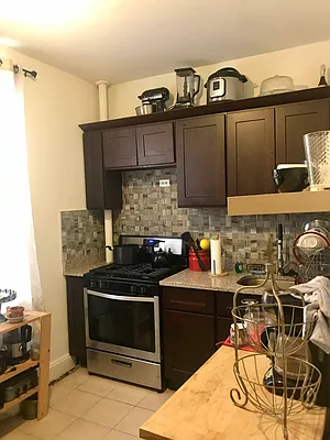 Rented by Voro, LLC | media 18