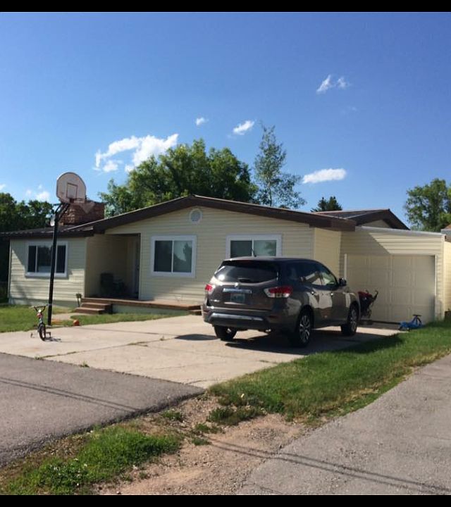 1st image of 239 East 6th Ave