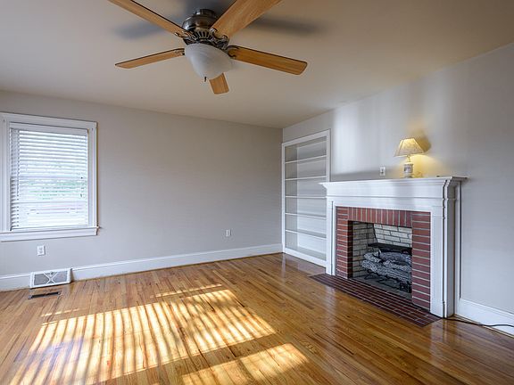 3rd image of 2908 S Evans Street