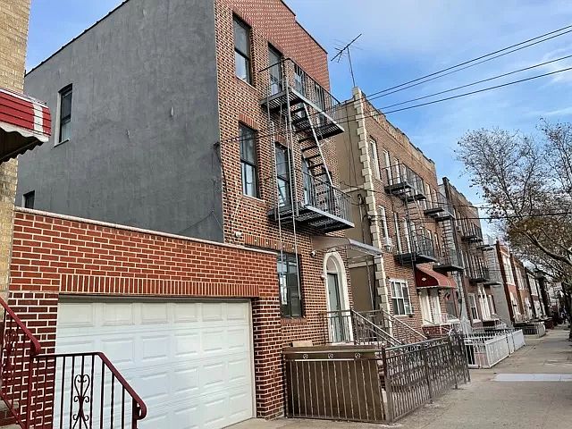 1st image of 1217 70th St #5