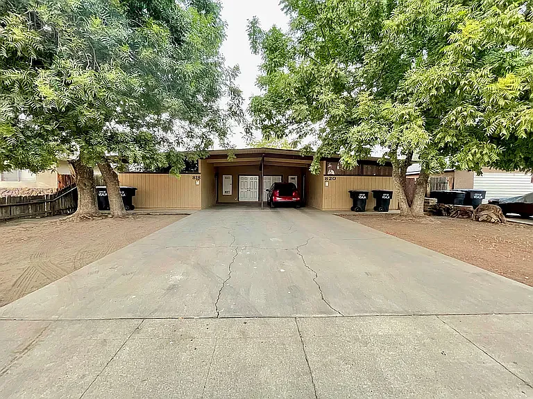818 E Kaweah Ave — Photo 1