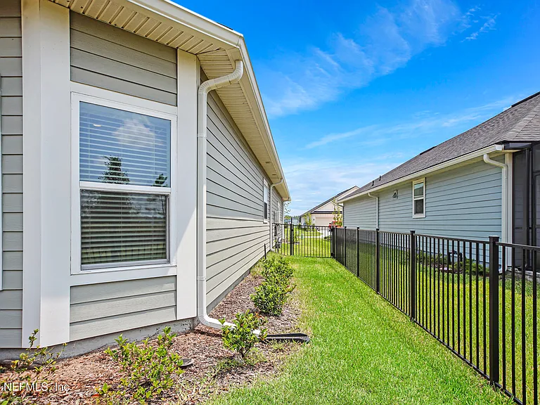 179 Horsetail Ct — Photo 33