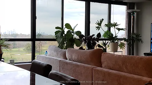 387 Roncesvalles Ave Photo 1