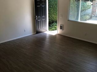 11006 SW Capitol Hwy APT 6, Portland, OR 97219