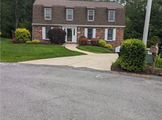 6025 Pennwood Ct, Bethel Park, PA