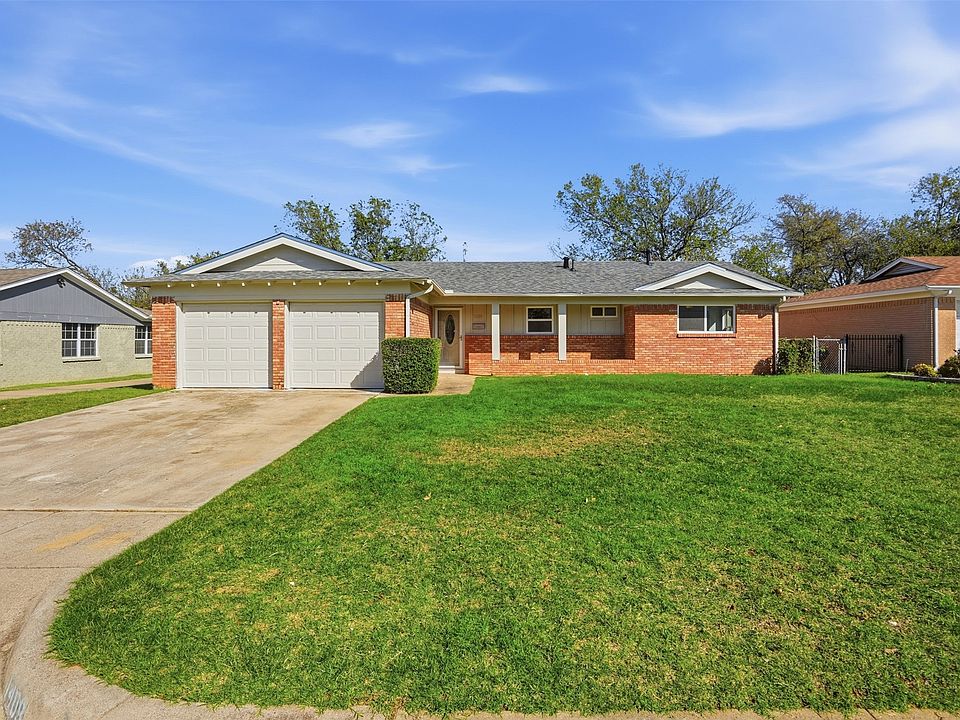 1st image of 1409 Cloverdale Dr