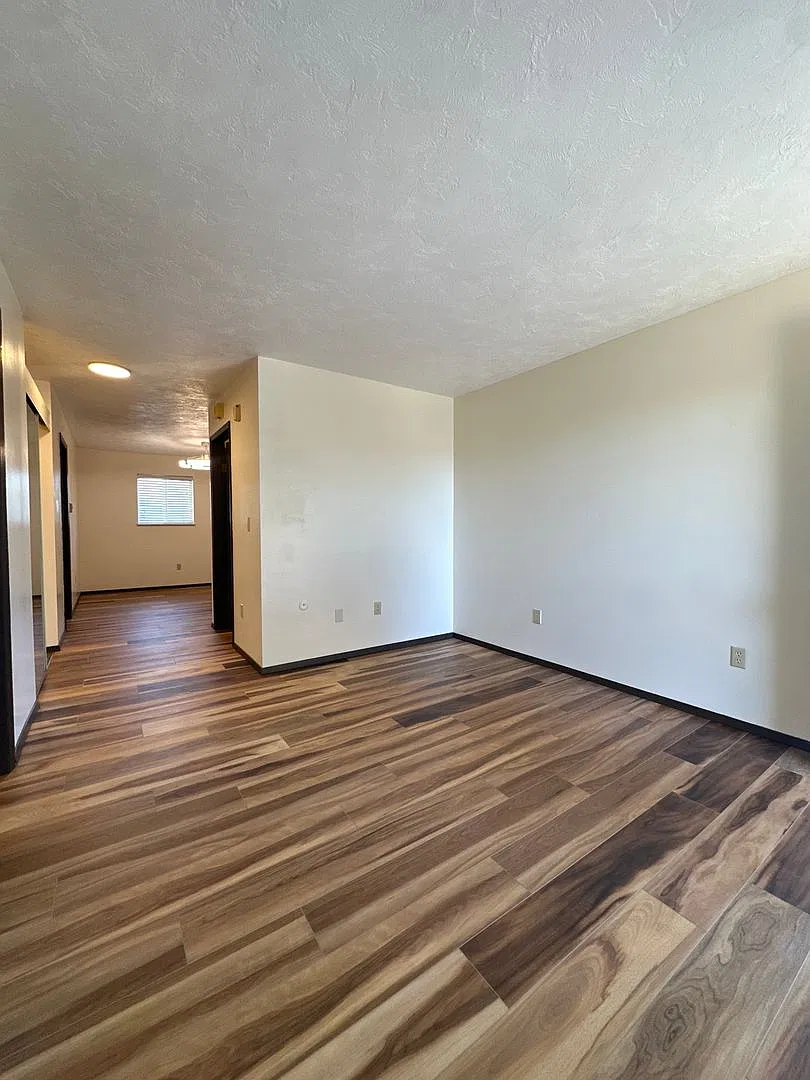 Clean & Convenient 2-Bedroom Condo Near BYU-Idaho — Photo 3