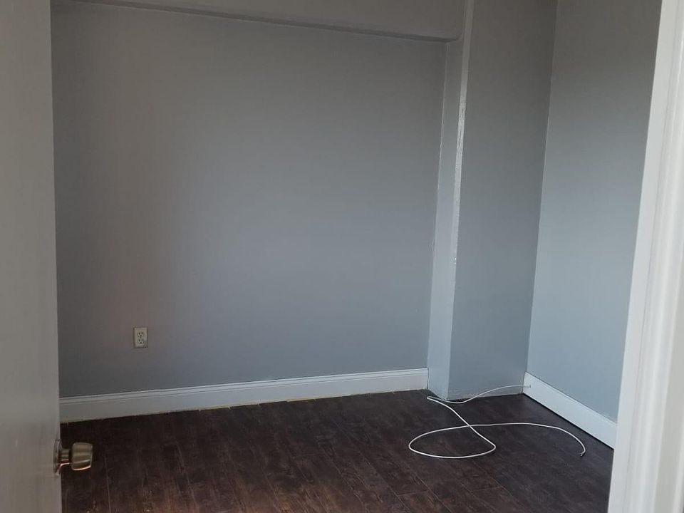 1st image of 275 Prospect St APT 9L