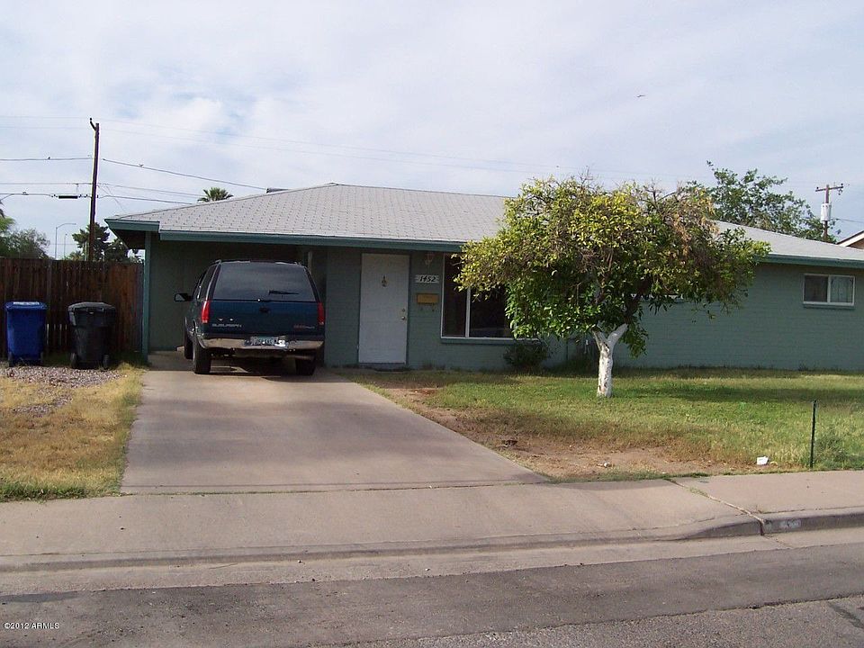 1st image of 1452 E Jarvis Ave
