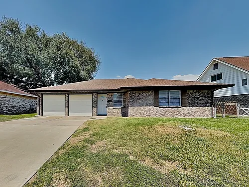 722 E Brown Ln Photo 1