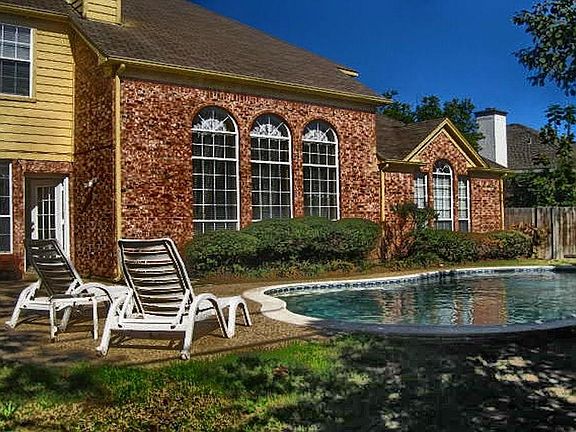 3rd image of 1841 Glen Wood Dr