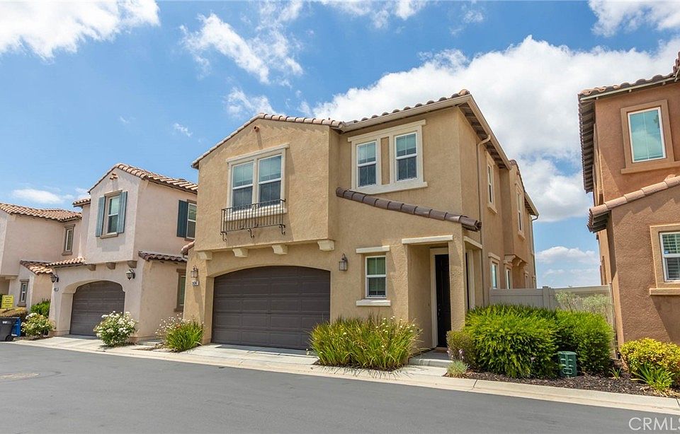 1st image of 26247 Jasmine Ave