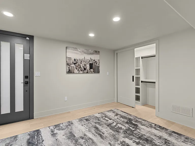 2019 W 81st Ter — Photo 31