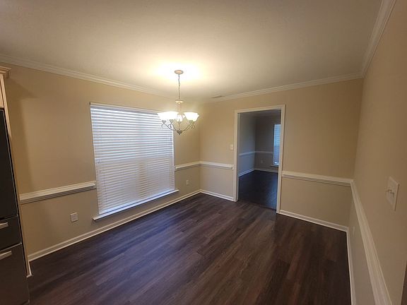 3rd image of 3460 Conifer Trl