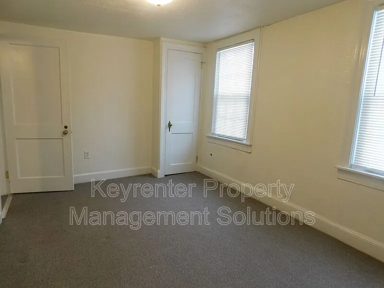 811 E Beverly St #B — Photo 9