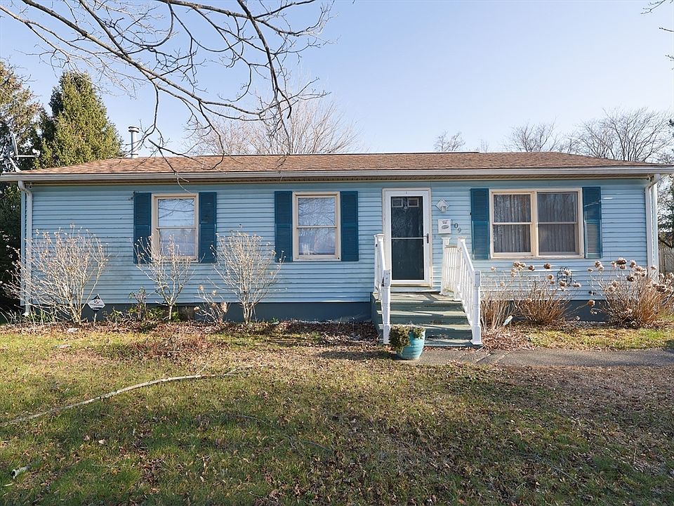 1st image of 109 Pendleton Ave