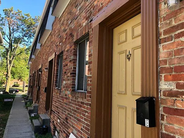 215 East Lane Avenue - A — Photo 3