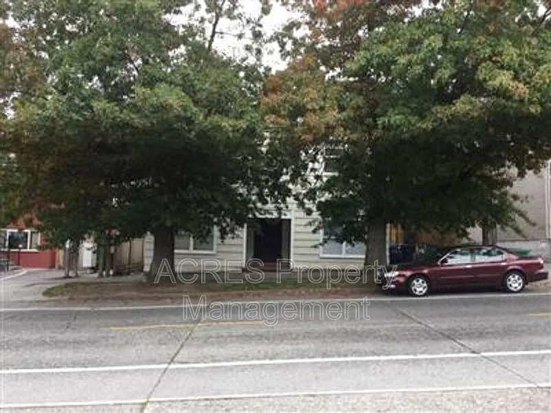 7118 California Ave SW #103