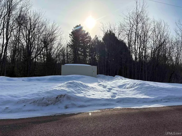 County Road 545 N, Marquette, MI 49855