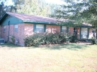 147 Meadow Park Ln, Hattiesburg, MS 39401
