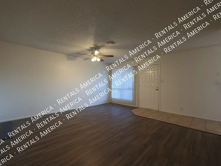 9029 W Elm St #8 — Photo 7