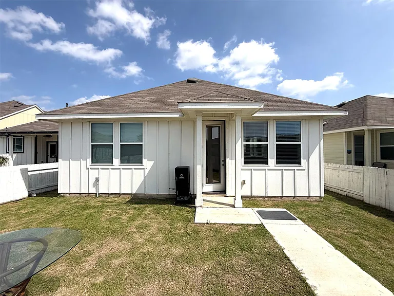 133 Fabion St — Photo 14