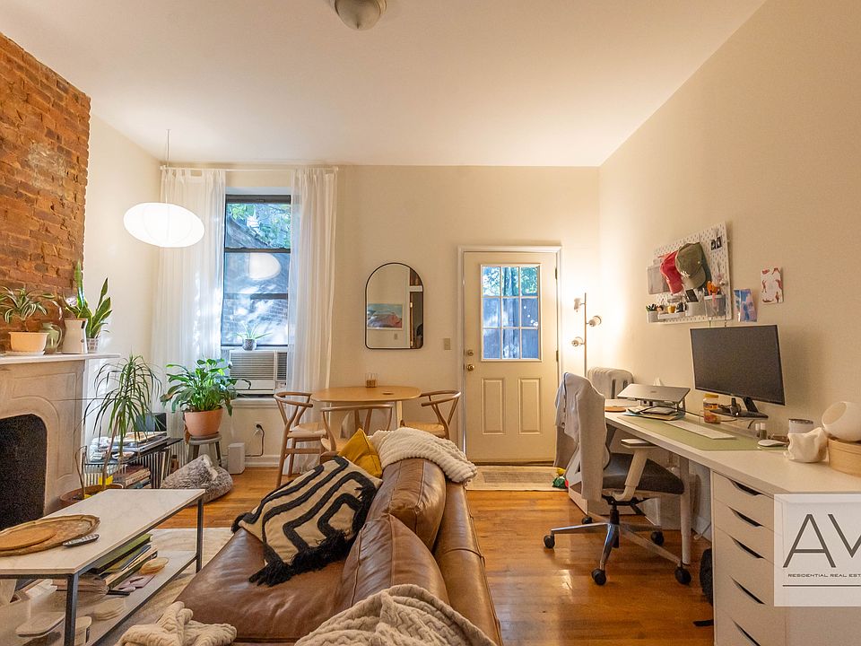 1st image of 71 Underhill Ave