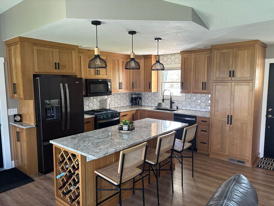 7818 Harvest Ln, Portage, MI 49002 | Zillow