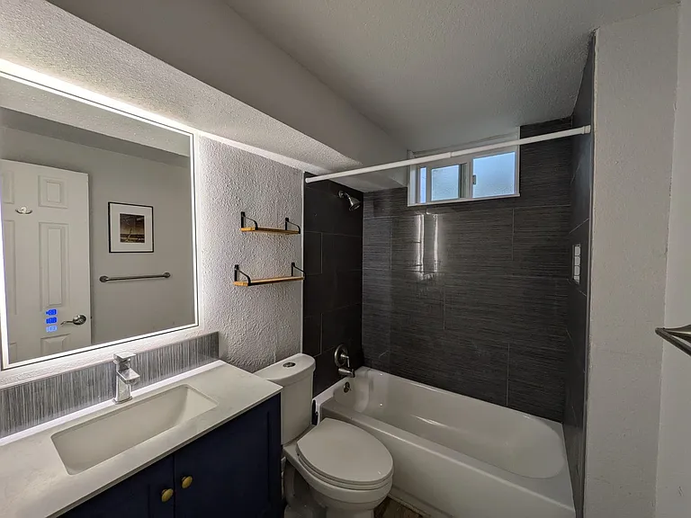 4675 Newland St #B — Photo 10