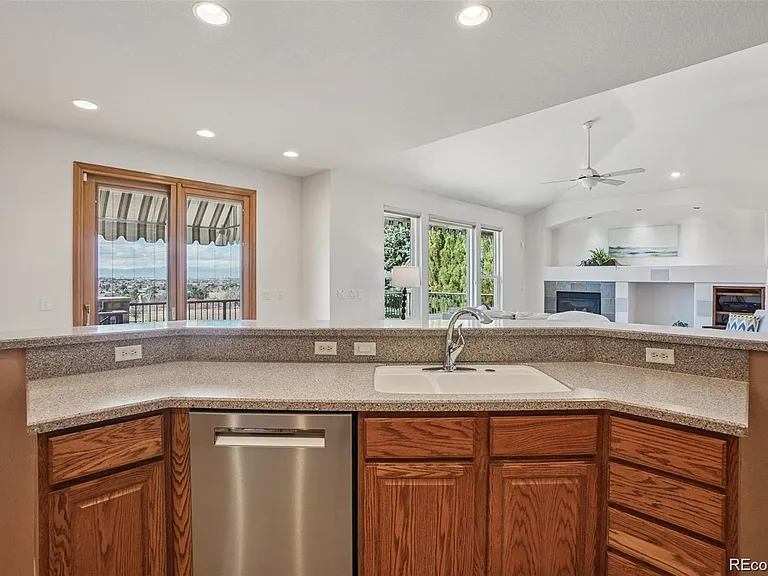 6333 S Sicily Way — Photo 6