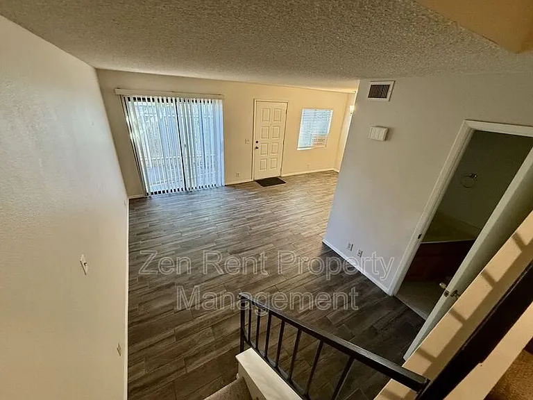 286 W Palomino Dr #146 — Photo 5