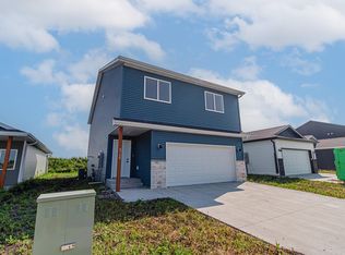 6728 66th Ave S, Horace, ND 58047