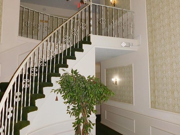 4th image of 4704 Venice Heights Blvd Unit 115