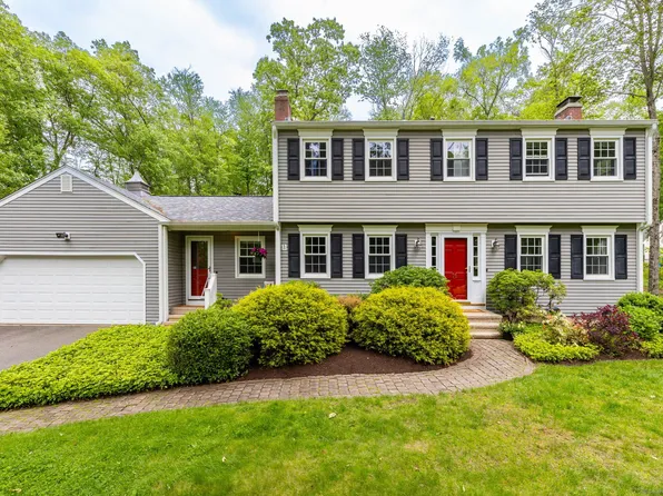 16 Darley Drive, Hamden, CT 06518