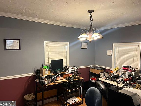 3rd image of 23 Stephen Dr