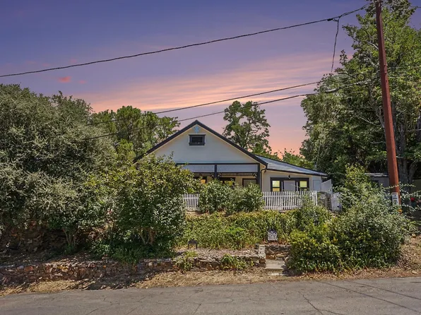 2020 3rd St, Julian, CA 92036