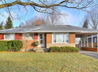 74 1st St W, Woolwich, ON N3B1G6