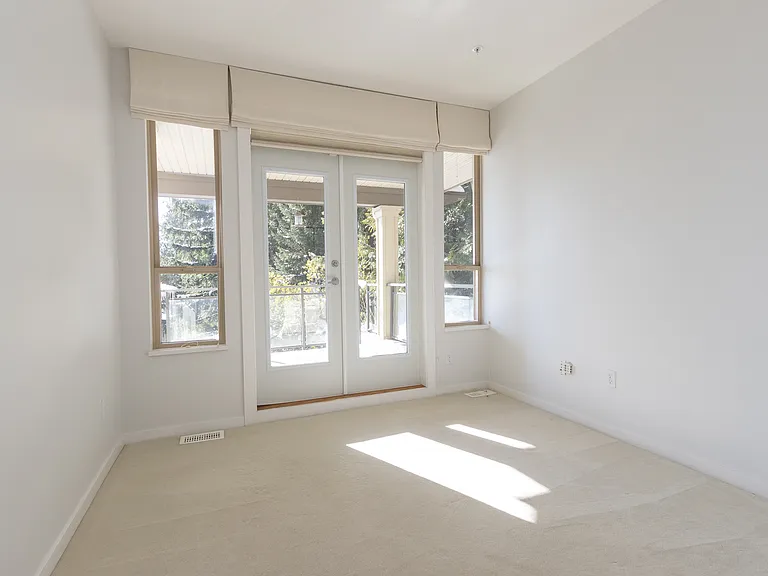 2491 Folkestone Way — Photo 19