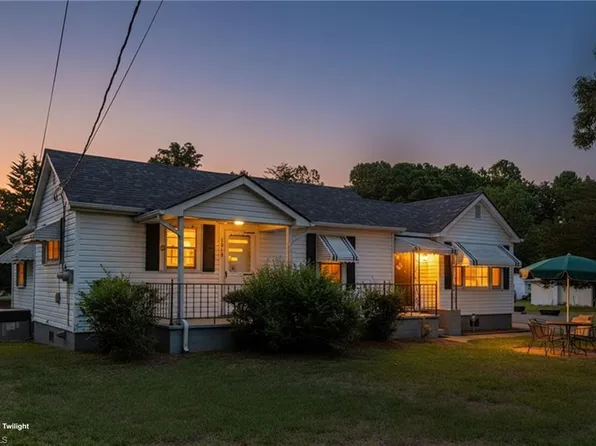 1315 Rosemary St, Reidsville, NC 27320