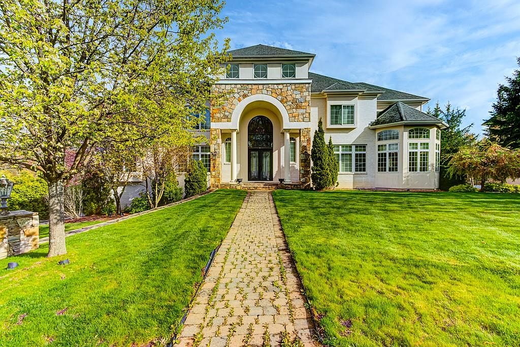 26 Coachman Ridge Rd, Shrewsbury, MA 01545 Zillow