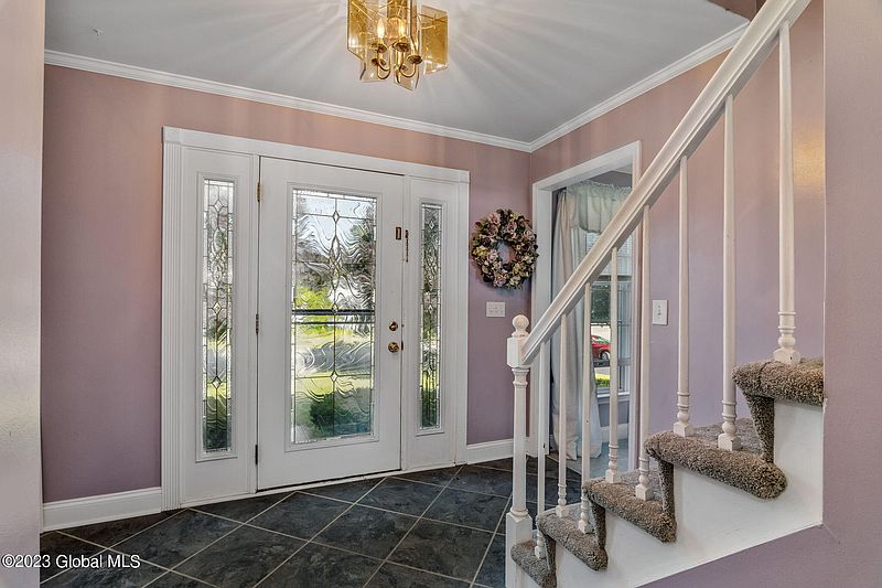 5th image of 6 Coventry Court