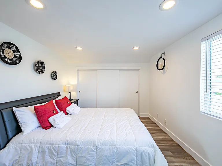 1155 Paularino Ave #4 — Photo 6