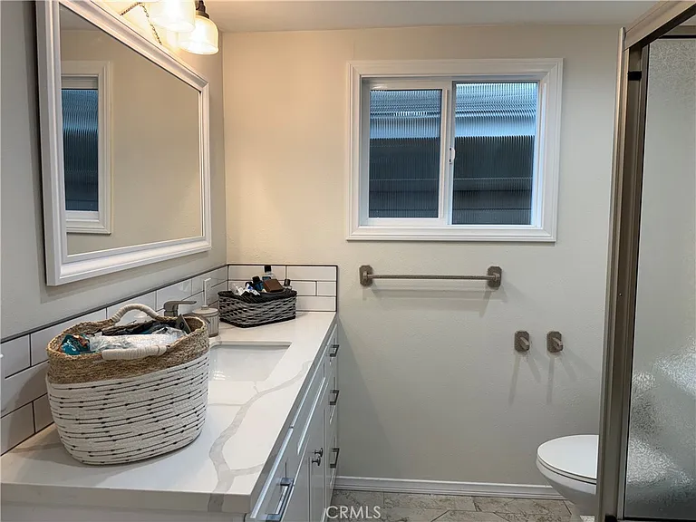 239 Albert Pl — Photo 11