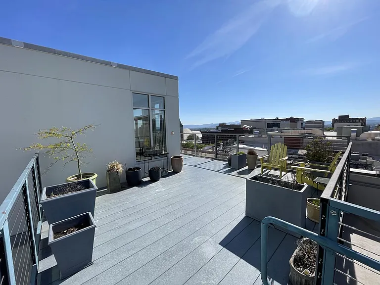 59C College St #407 — Photo 28