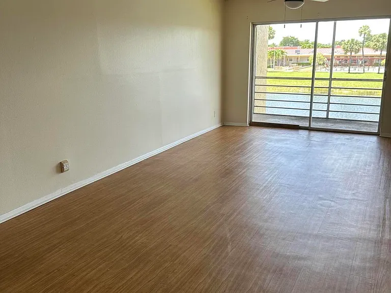 161 Lake Frances Dr #161 — Photo 6