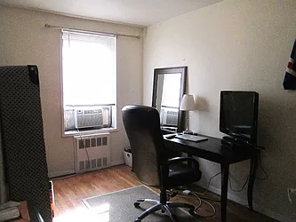 Rented by Barshay Brokerage