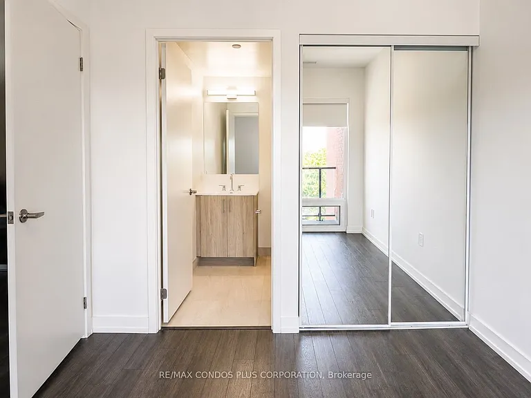 4010 Eglinton Ave W #424 — Photo 6