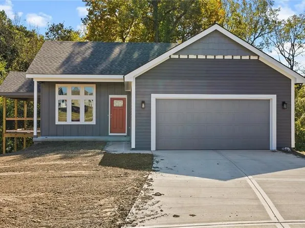 2206 Corbin Ct, Excelsior Springs, MO 64024