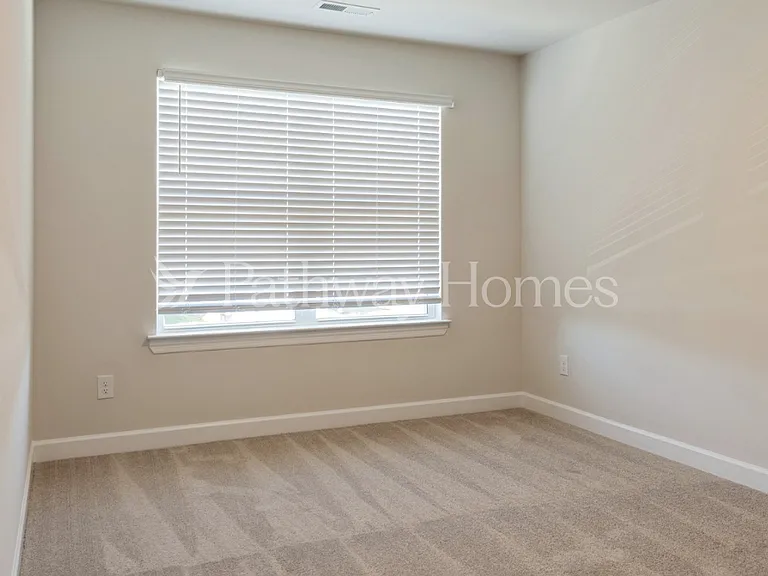 2327 Alberto Dr — Photo 16